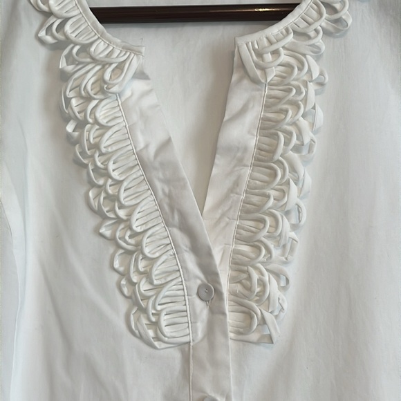 Talbots Super Cute Sleeveless Tank with Details - Picture 2 of 11